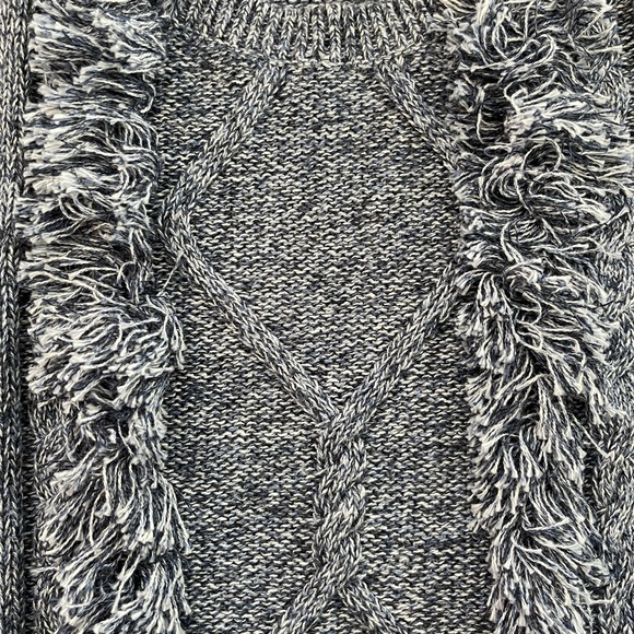 Bass women’s blue and white sweater with front fringe. New. Size S. Made in USA - Picture 2 of 8